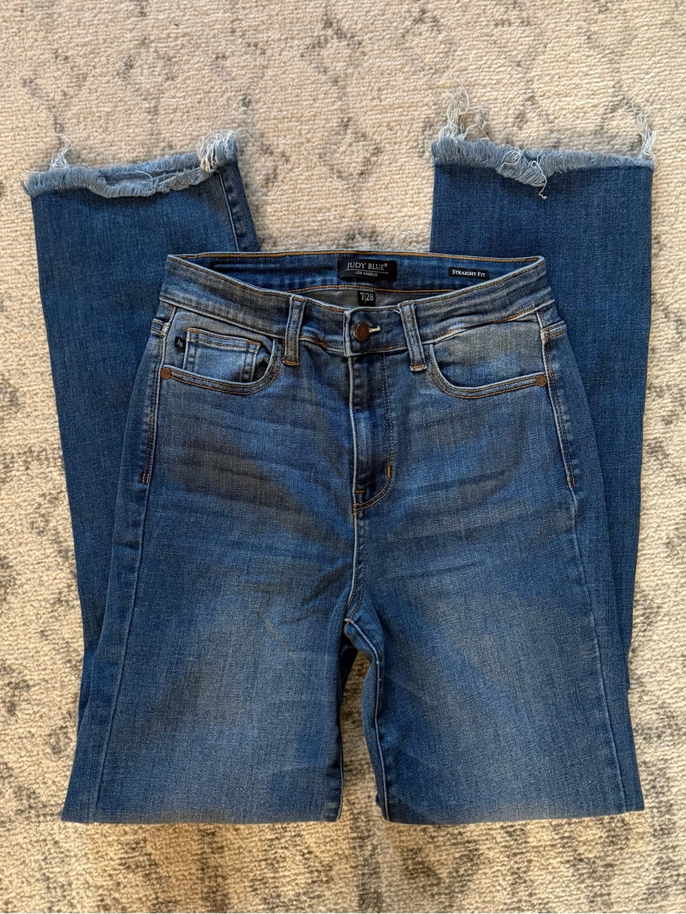 Judy Blue Dark Medium Blue Frayed Hem Straight Fit Jeans JB82513MD
